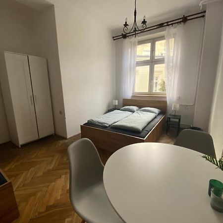 Lovely Rooms In Old Town Cracovia Exterior foto